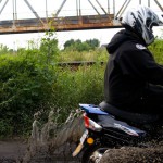 Skuterowo.com-Kask-Naxa-30-Skuterowo-com-649847 Skuter pod względem ochrony przed warunkami pogodowymi często kładzie motorower na łopatki