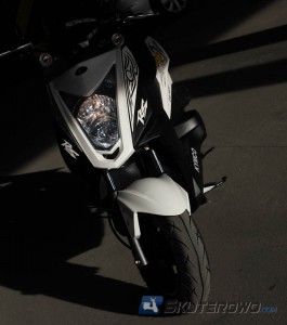 Kymco wyróżnia się dobrym zawieszeniem, pomimo pojedyńczego tylnego amortyzatora Kymco wyróżnia się dobrym zawieszeniem, pomimo pojedyńczego tylnego amortyzatora