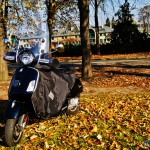 Vespa niegdyś wyglądała futurystycznie. Dziś jest to oldschool w czystej postaci.