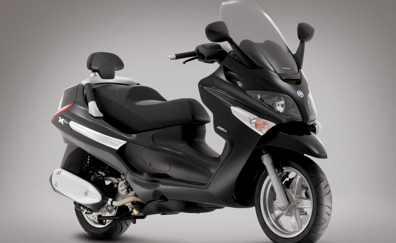 Piaggio X9 250 Evolution – skuterowa (r)ewolucja