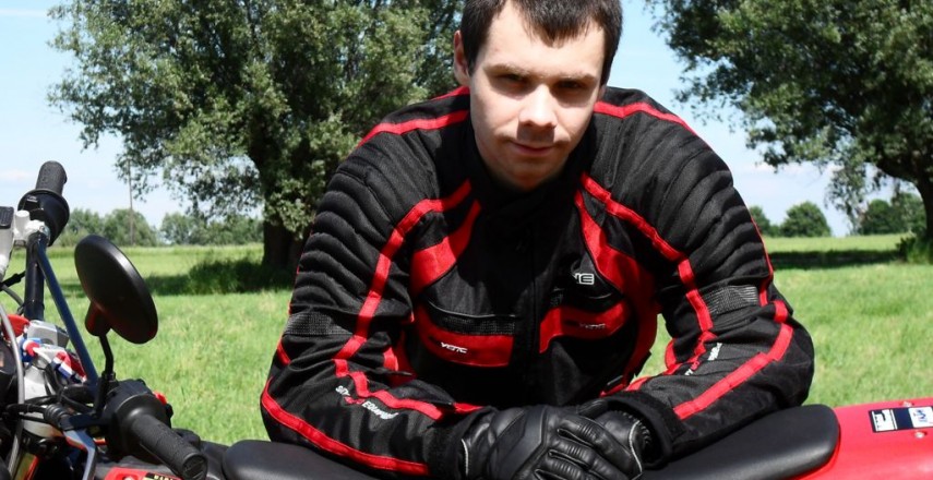 Test motocyklowych rękawiczek letnich firmy Alfa Star