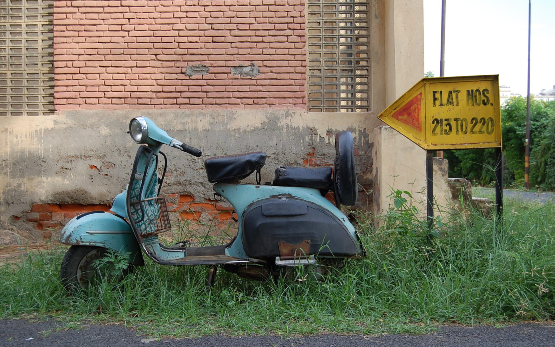 Przygotowywanie skutera, motoroweru lub motocykla do sezonu, poradnik