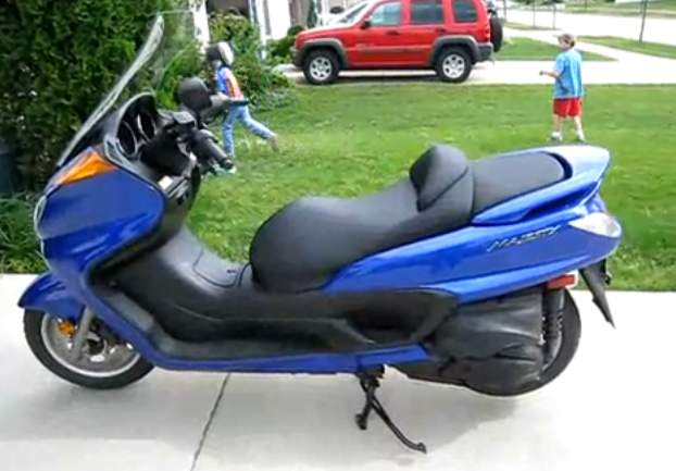 Yamaha Majesty z bliska