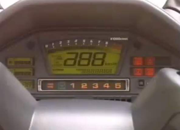Piękna prezentacja Suzuki Burgman 650