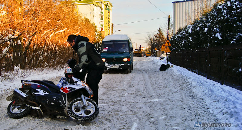 Przewrotki, gleby, szlify: Jak uniknąć wypadku na motocyklu?