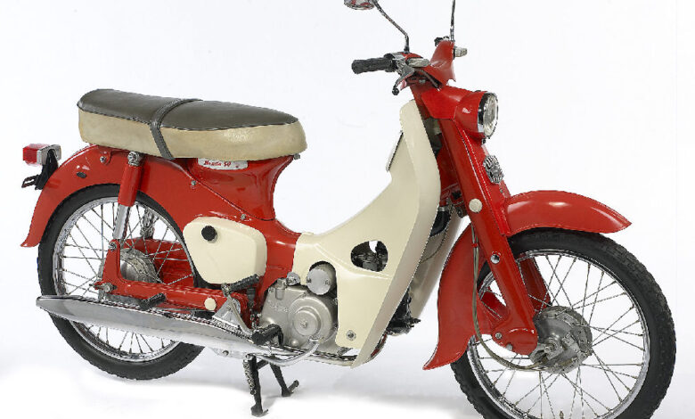 Najlepszy motocykl wszechczasów? Honda Cub 90