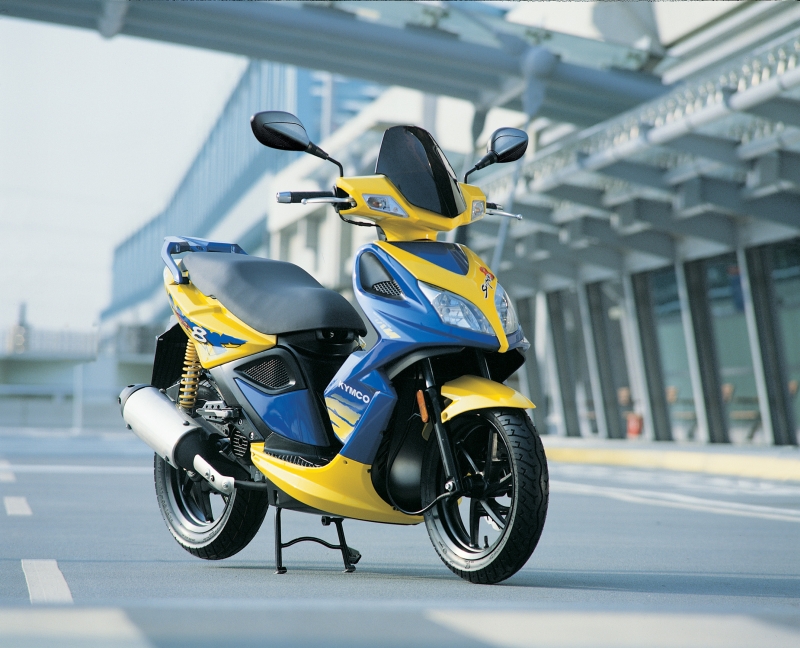 Kymco Super 8: Z bliska