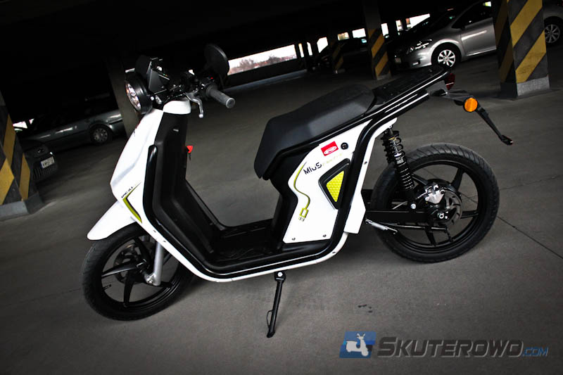 Test Rieju Mius 20/30. Elektyczny skuter do kontaktu