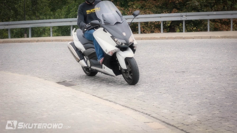 Wypadek Hołowczyca na… skuterze