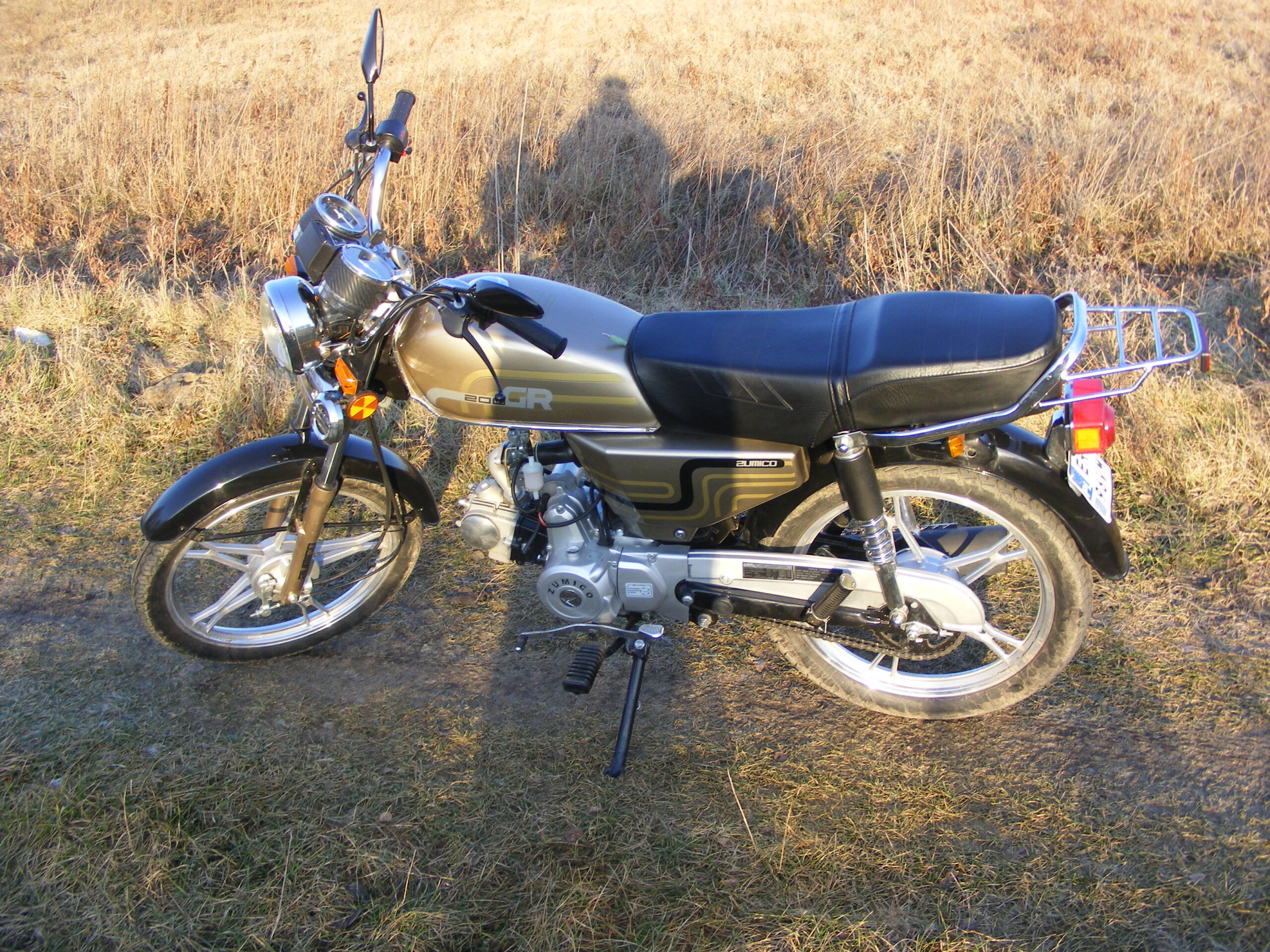 Chińskie może być piękne: Zumico GR 200