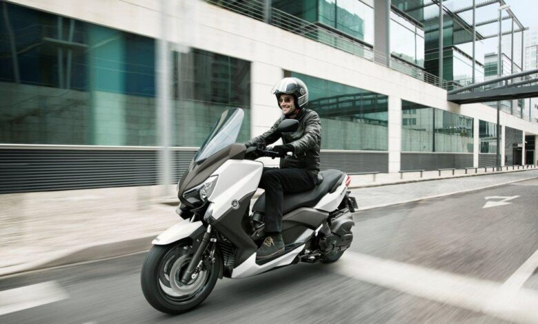 Nowa Yamaha X-Max 400: Z Bliska