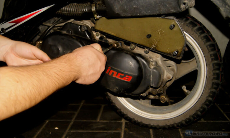 Jak odblokować skuter lub motorower? Czy warto?
