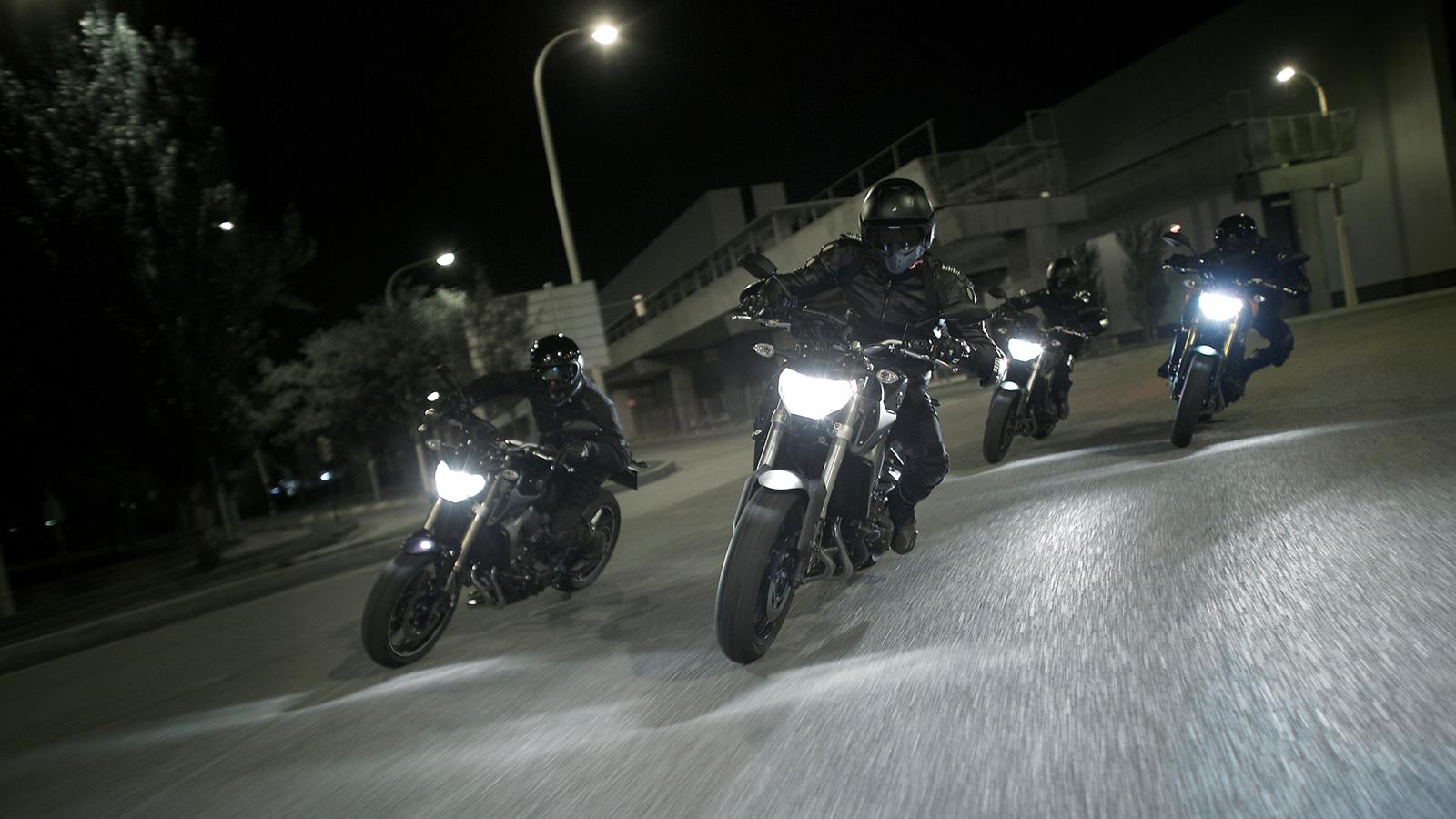 YAMAHA MT-09 MT-09A サービスマニュア 2014 ヤマハ（YAMAHA）2014年 MT-09 ABS・新登場のカタログ情報