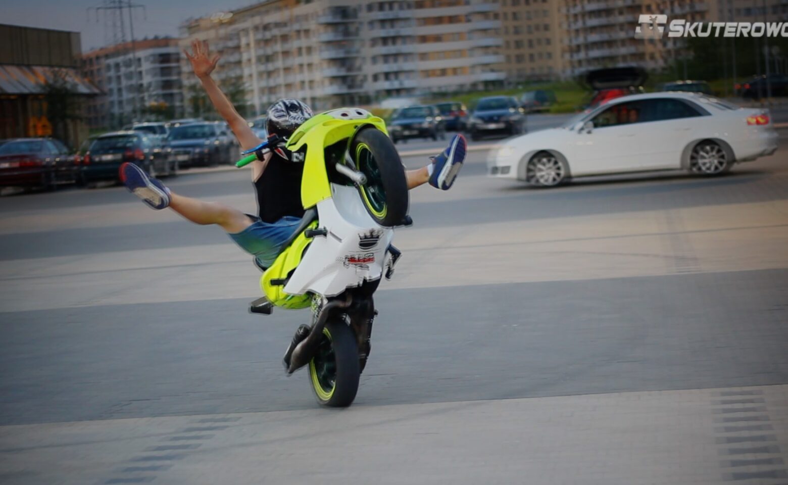 Damian Kreller: Stunt w Skuterowo.com (wideo)