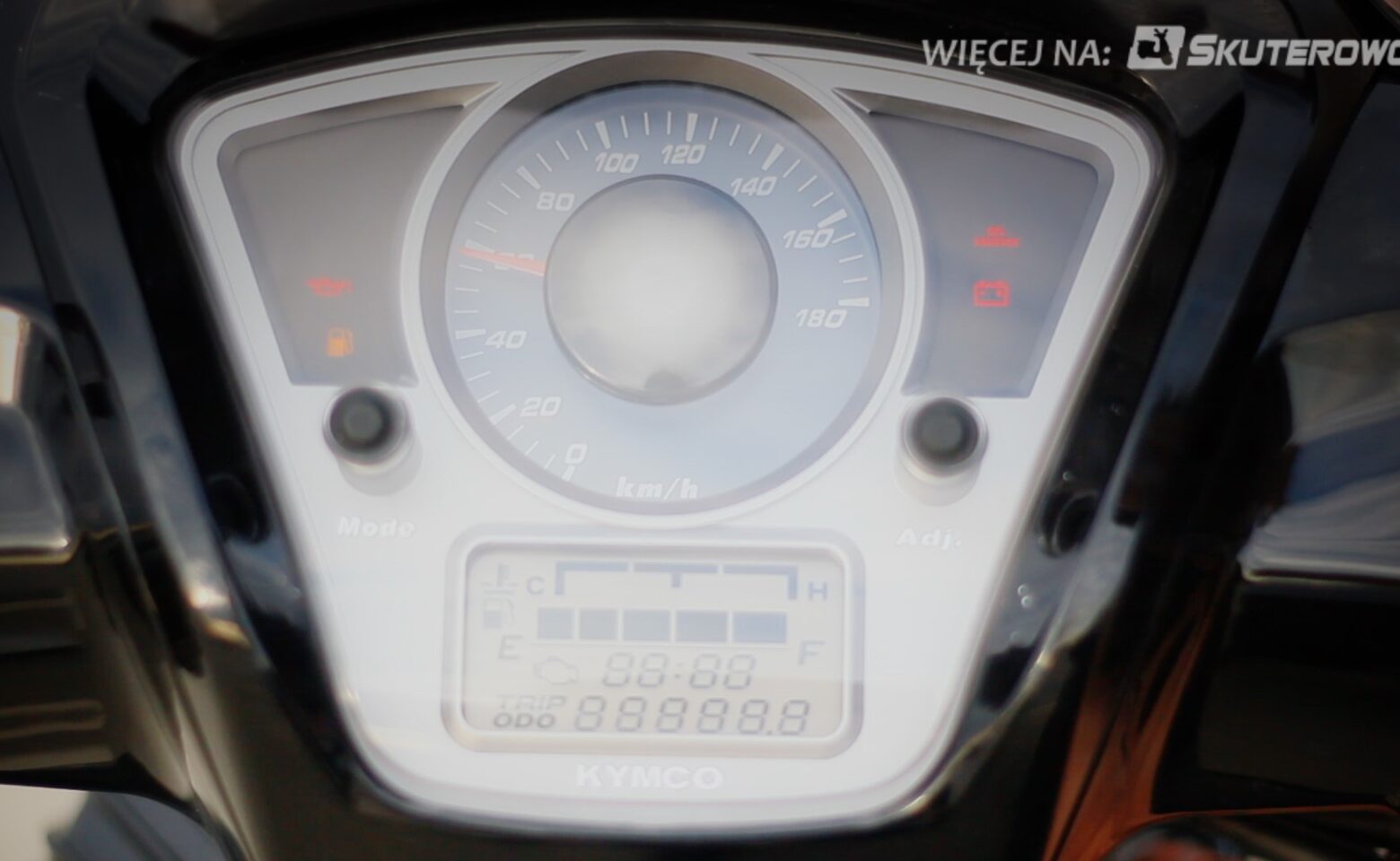 Kymco People GT 300i: Zdjęcia i dane techniczne