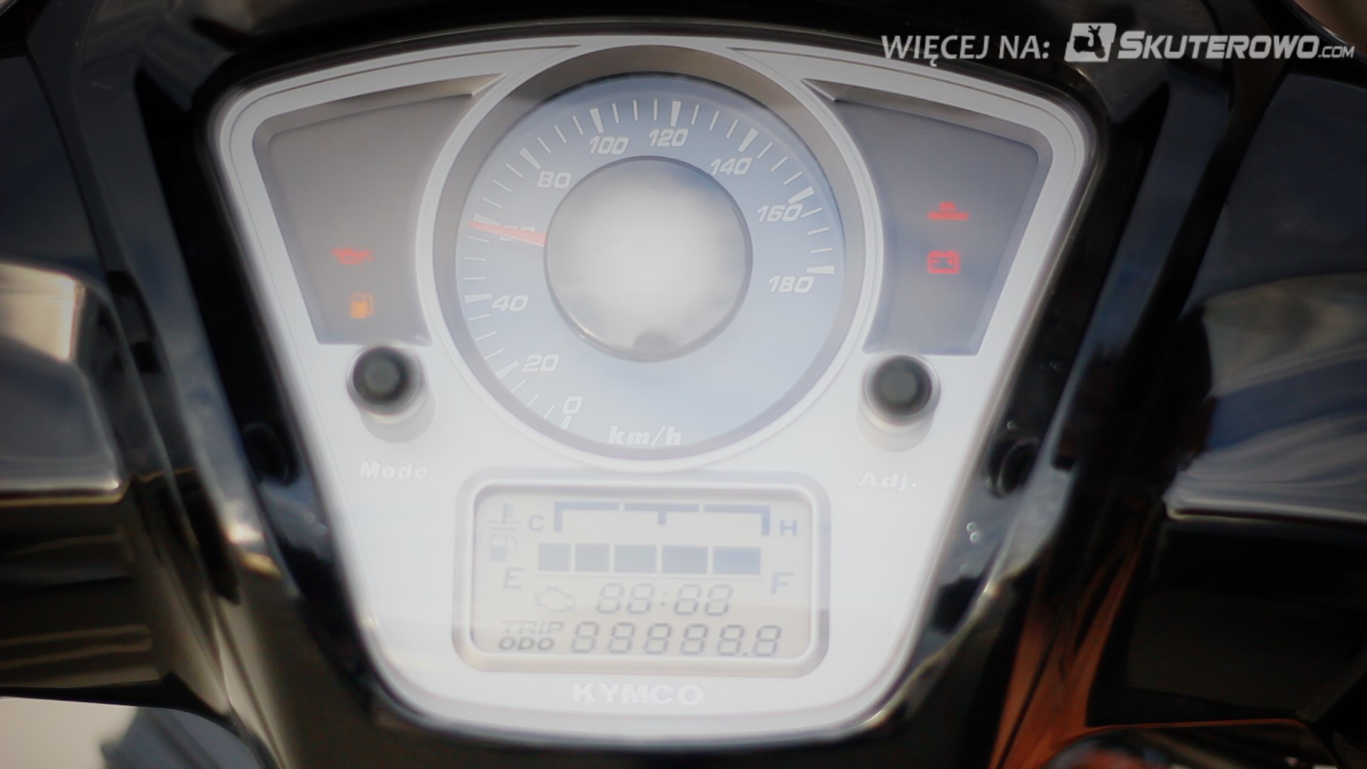 Kymco People GT 300i: Zdjęcia i dane techniczne