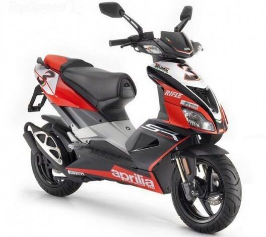 Aprilia SR Factory 50 i.e. Replica SBK: Zdjęcia i dane techniczne