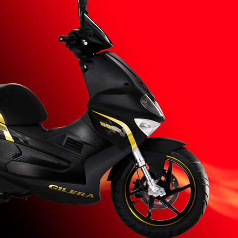 Gilera Runner ST 125: Zdjęcia, Opis, Cena, Dane techniczne