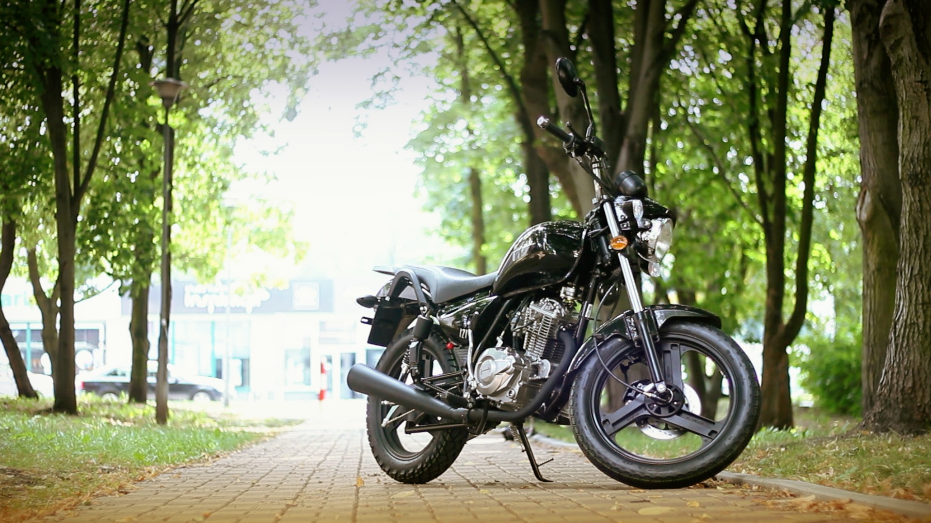 Junak 121 (motocykl 125 na prawo jazdy kat. B): Prezentacja