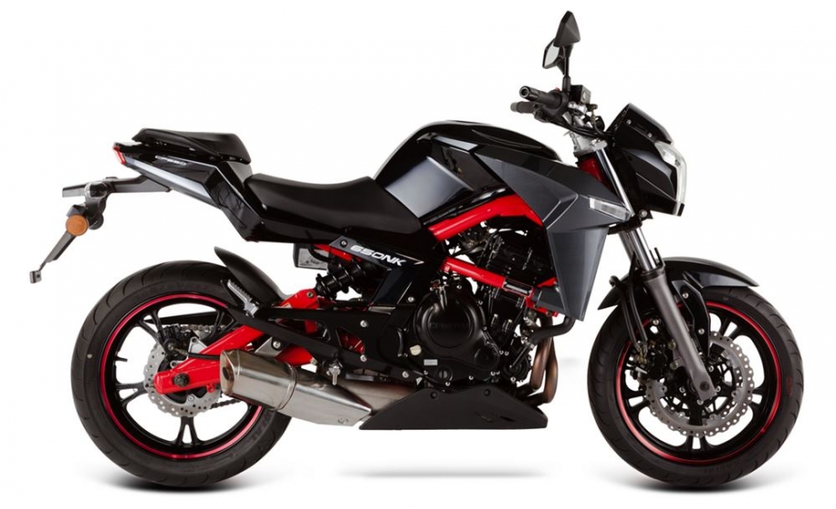 Junak NK 650: Zdjęcia, Opis, Cena, Dane techniczne