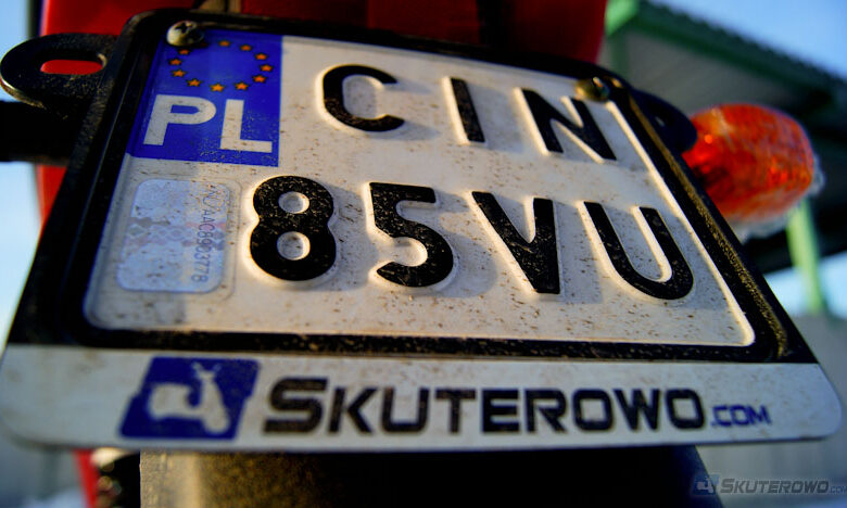 Czy nieletni może kupić i zarejestrować skuter/motorower 50 ccm?