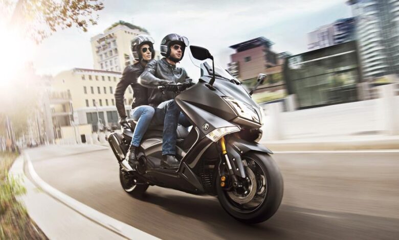 Yamaha TMAX IRON MAX: Zdjęcia, Opis, Cena, Dane techniczne