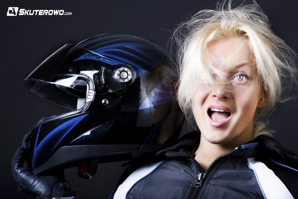 Jazda na moto podczas wiatru: Zwietrzyć i przewietrzyć WIATR