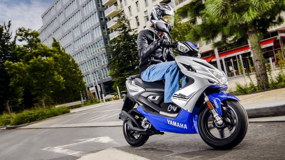 Yamaha Aerox R: Zdjęcia, Opis, Cena, Dane techniczne