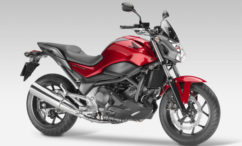 Honda NC750S: Zdjęcia, Opis, Cena, Dane techniczne