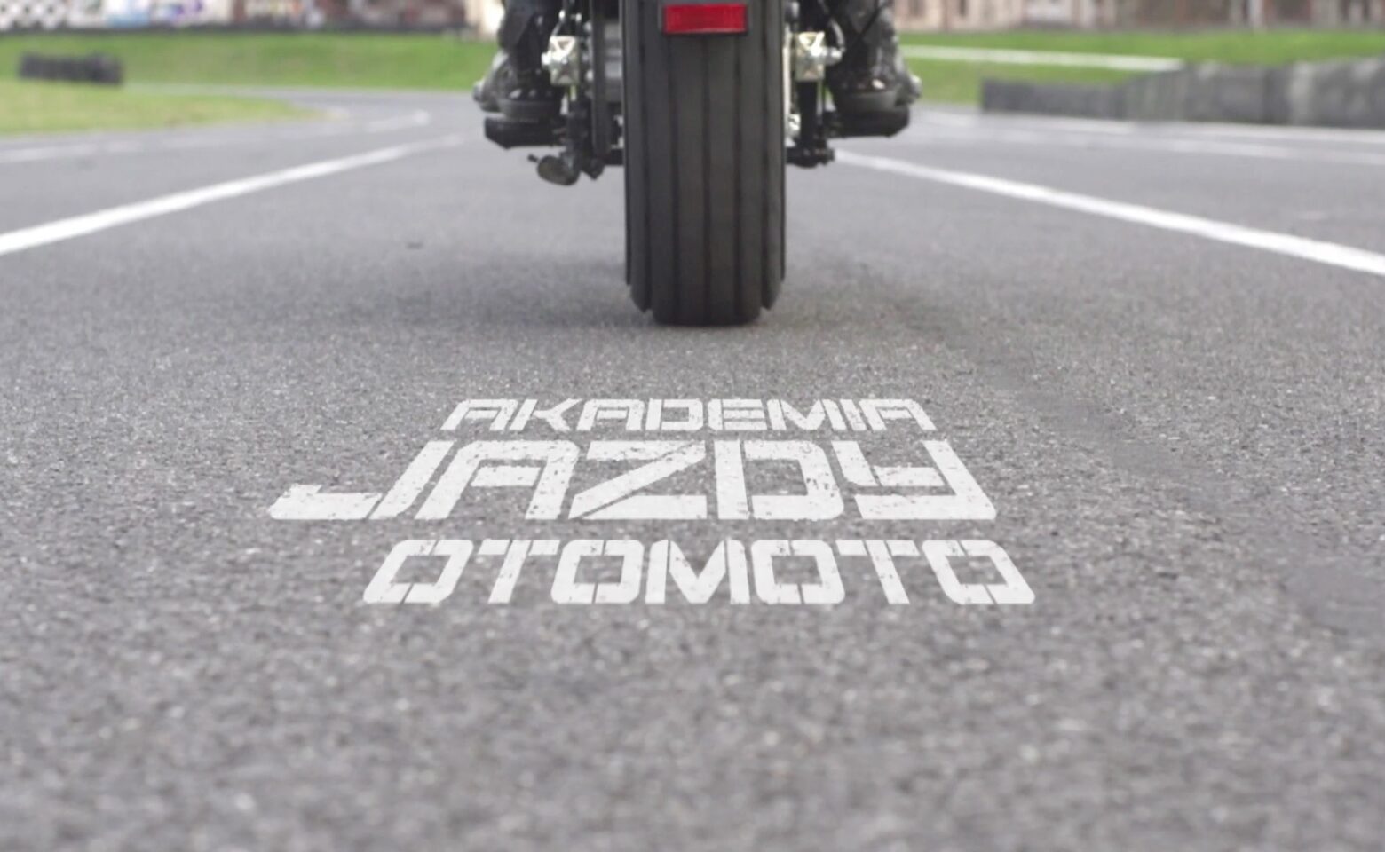 Akademia Jazdy OtoMoto: Odc. 1: Jaki wybrać motocykl 125 ccm i w co się ubrać?