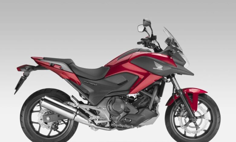 Honda NC700X: Zdjęcia, Opis, Cena, Dane techniczne