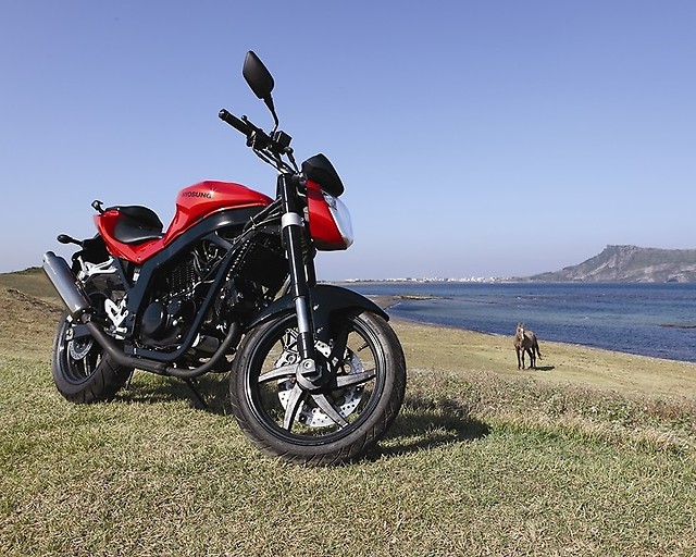 Hyosung GT 125 (motocykl na prawo jazdy B): Czy warto kupić?