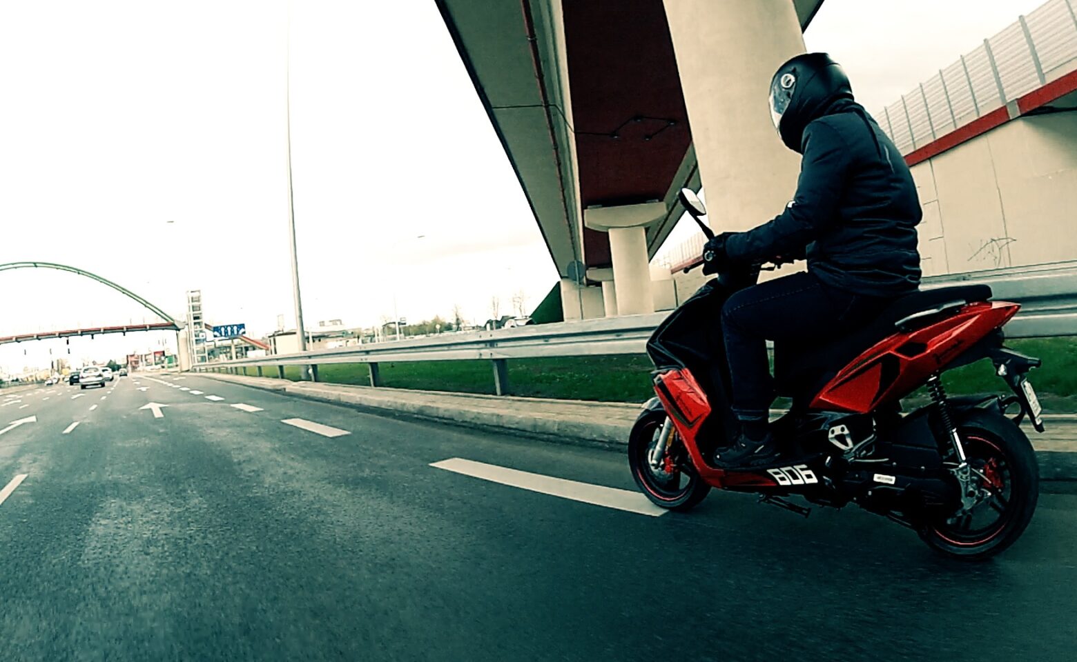 Junak 806 125 ccm: namiastka sportowego rumaka