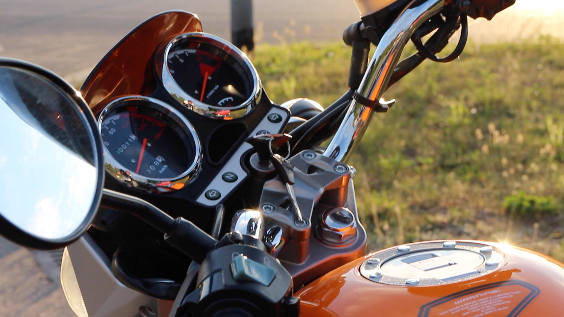 Nadmierne drgania silnika motocykla lub motoroweru: Co może być ich przyczyną?