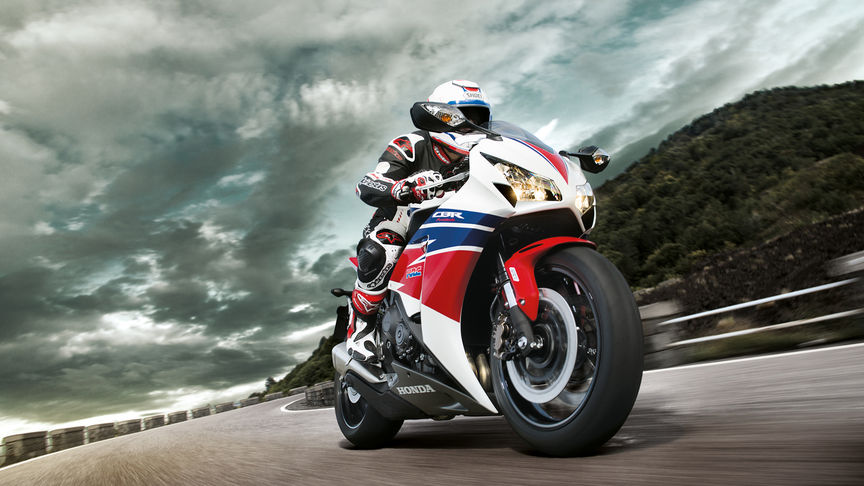 Honda CBR 1000RR : Zdjęcia, Opis, Cena, Dane techniczne