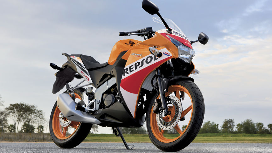 Honda CBR 125: ścigacz dla początkujących