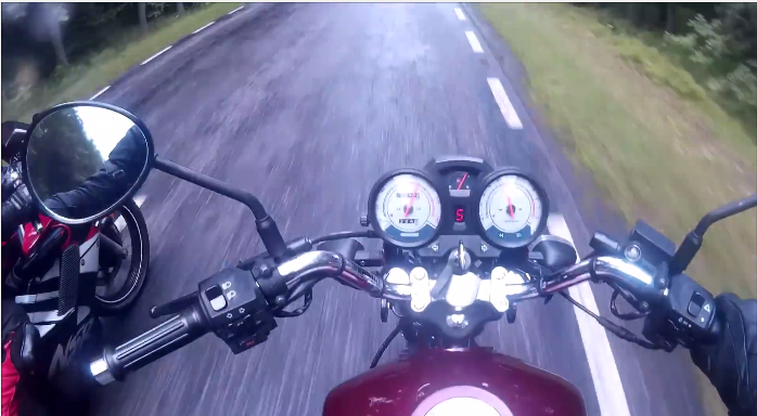 Honda NSR 125 i Junak 121: Wyprawa motocyklem 125 ccm nad morze – zobacz film