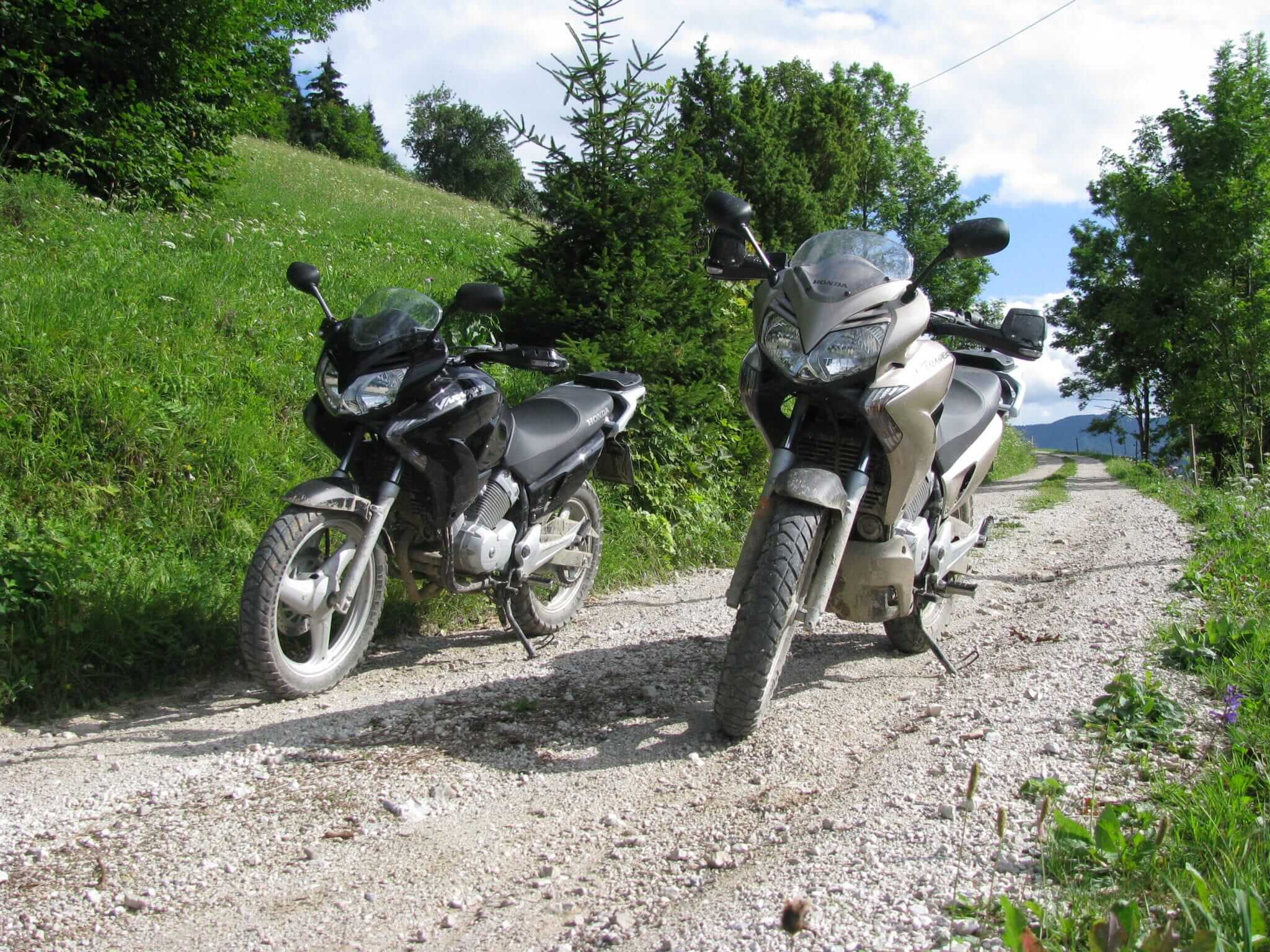 honda varadero 125 offroad w terenie Motocykle, Skutery