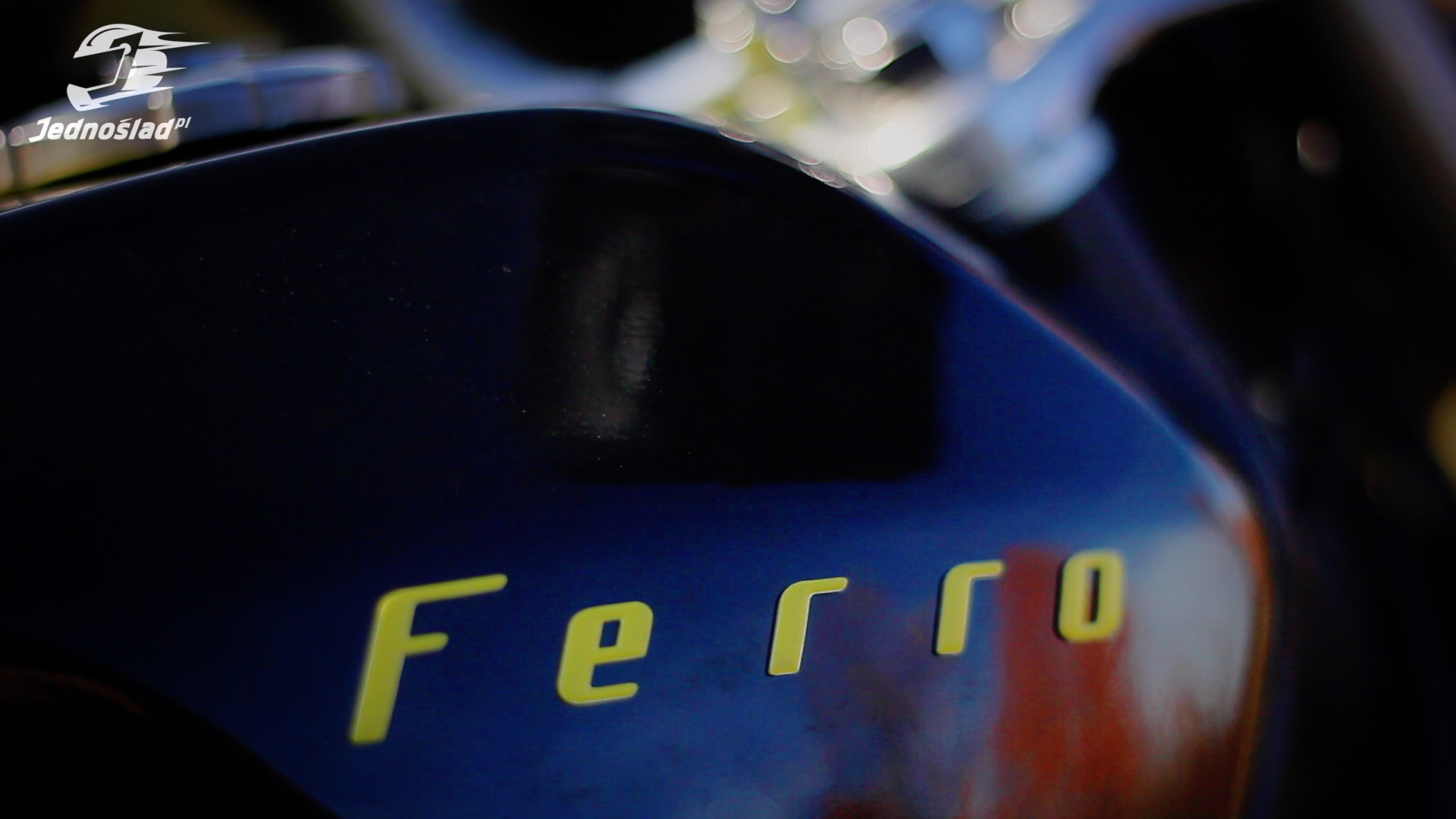 Test: Nowy Ferro 125: Niepozorny wariat za 3600 PLN. Czy to jeździ?