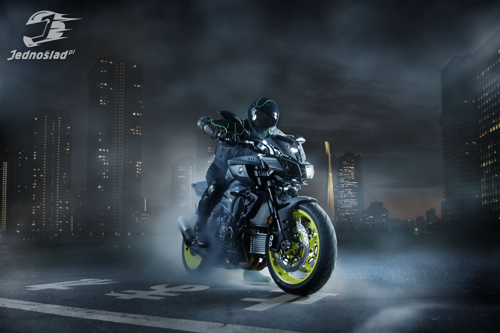 Yamaha MT-10: Pojawi się nowy, czterocylindrowy motocykl od Japończyków na sezon 2016
