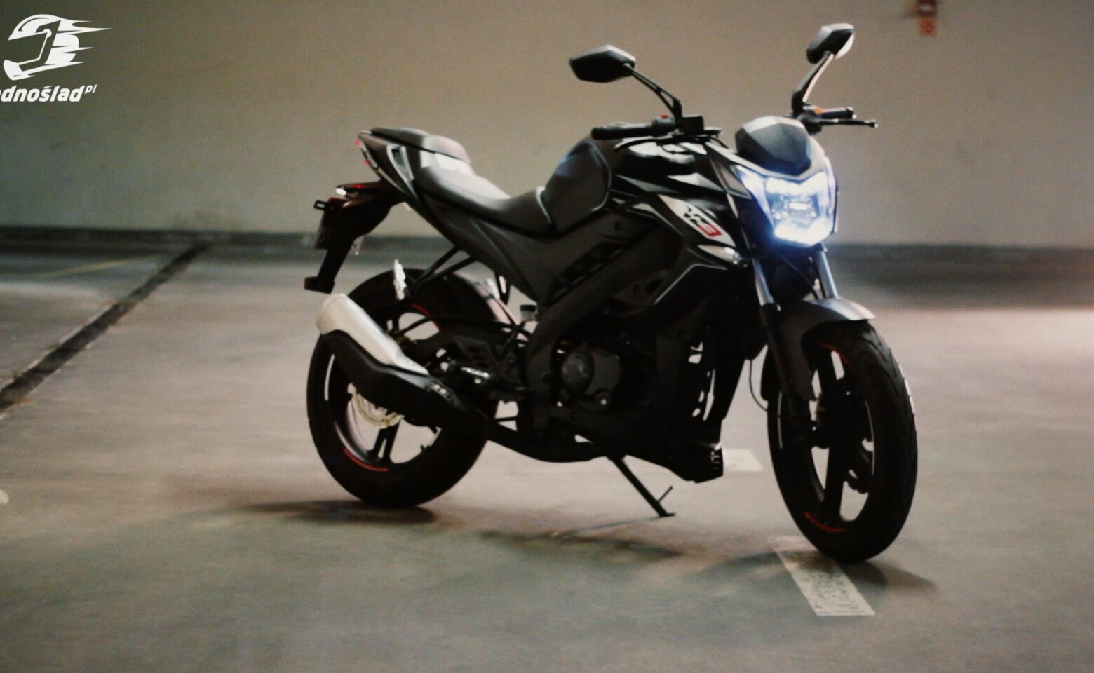 Test Zipp VZ-3 125: Motocykl na prawko B dla chcących imponować na drodze