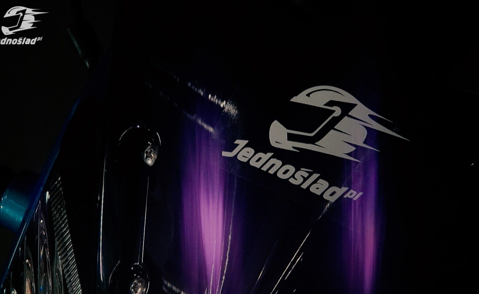 Montaż ksenonów, LEDów i świateł dziennych w motocyklu. Social 16 Jednoślad.pl