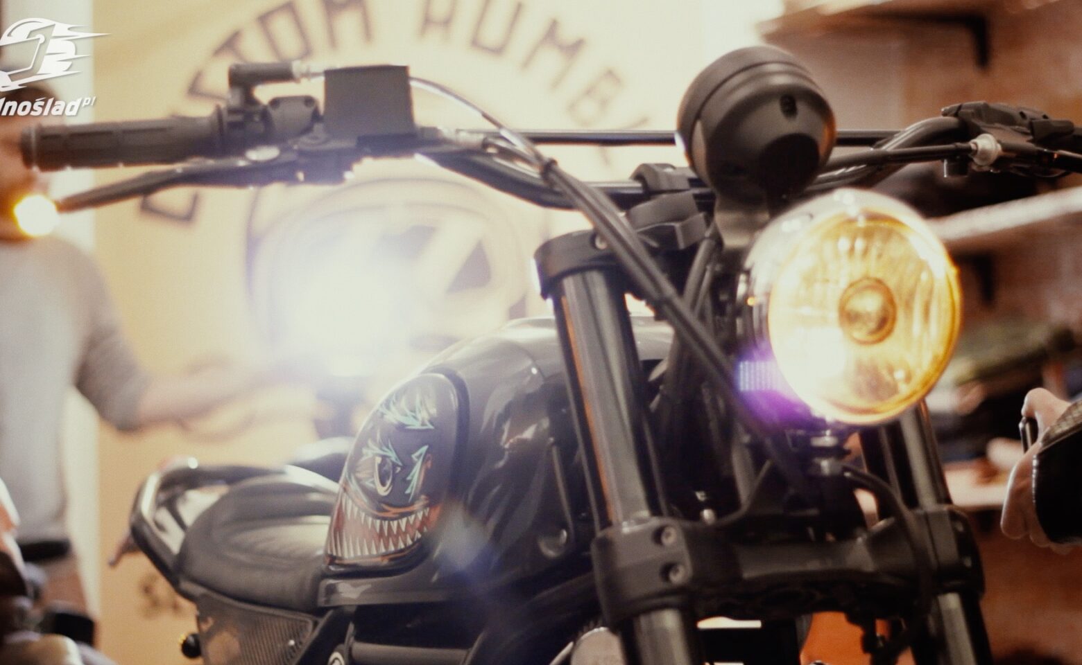 Ducati Scrambler Iron Lungs od Swanski & 86 Gear: Poznaj ten motocykl z bliska