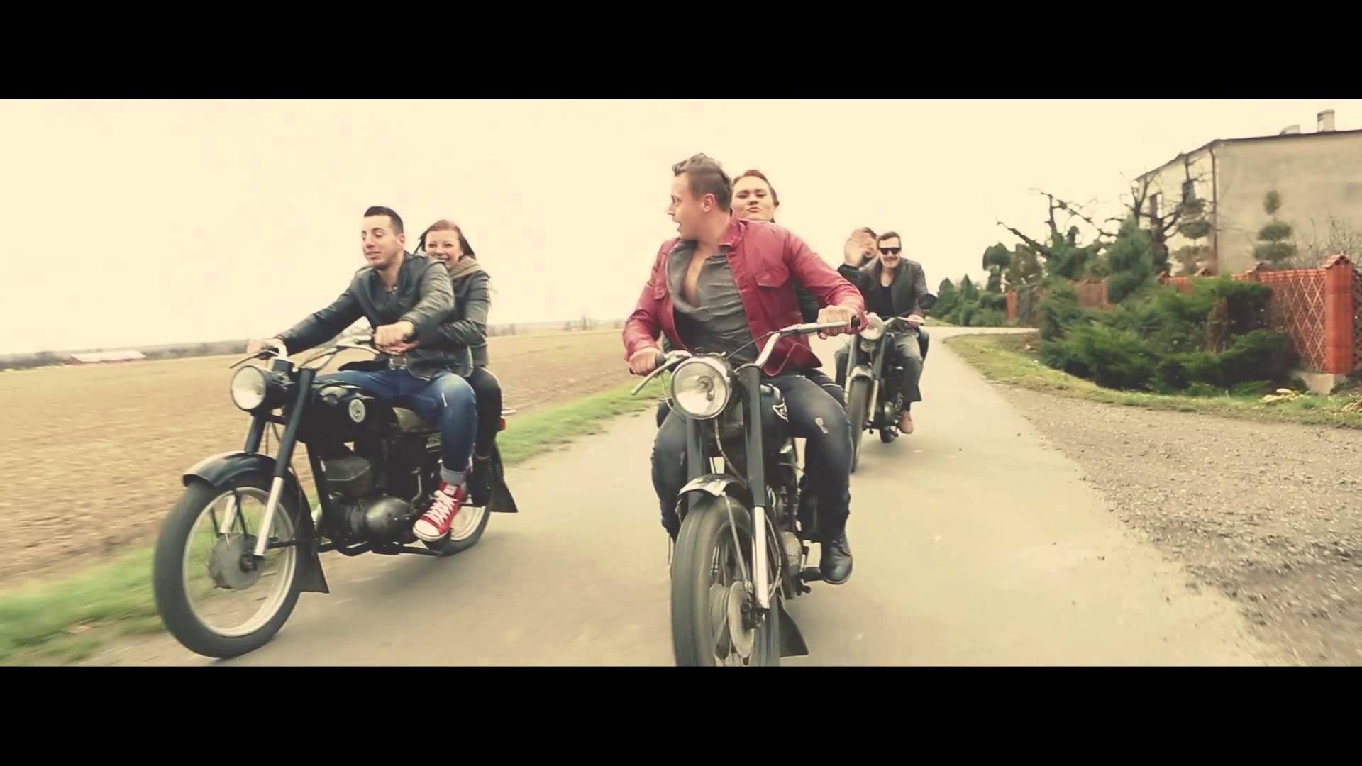WSK czy Vespa? Na co łatwiej poderwać dziewczynę? Wyjaśnia Kabaret Malina