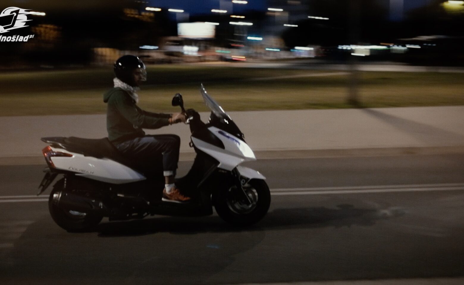 Test Kymco Downtown 125i ABS: Komfort kosztem osiągów?