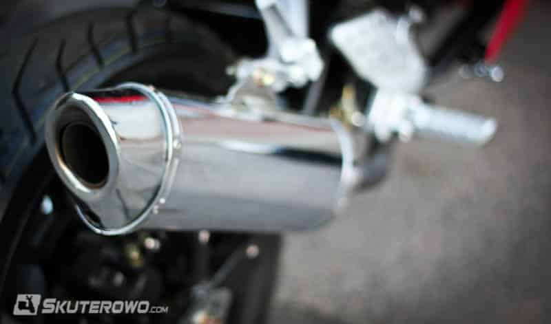 Przeróbka wydechu w motocyklu i większa moc: Czy głośniejszy znaczy szybszy?