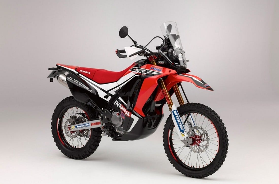 Honda CRF 250 Rally, czyli mała Africa Twin od 2017 w salonach sprzedaży?