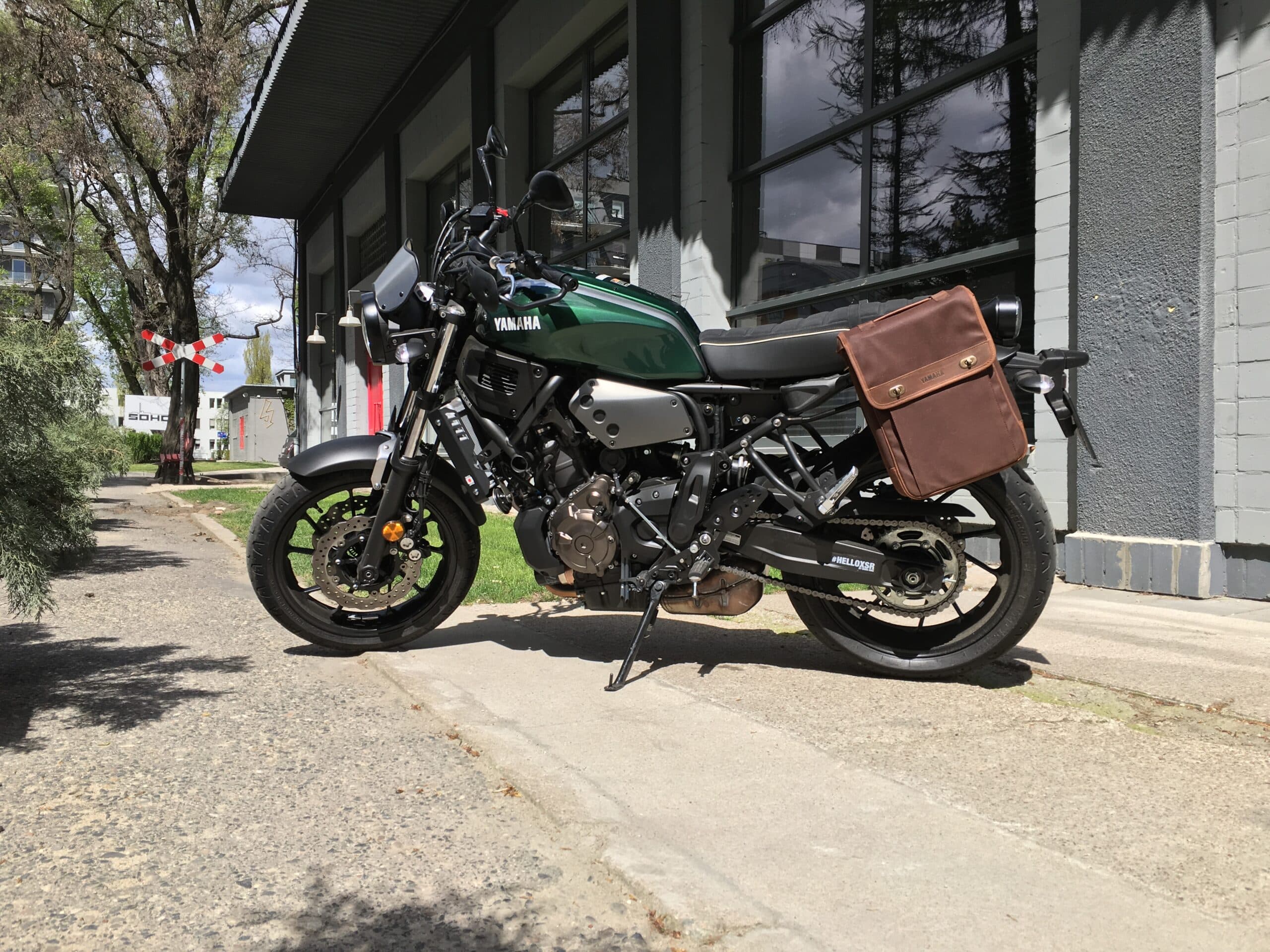 Yamaha XSR 700 ABS: Nie dość, że pięknie wygląda, to jeszcze doskonale jeździ