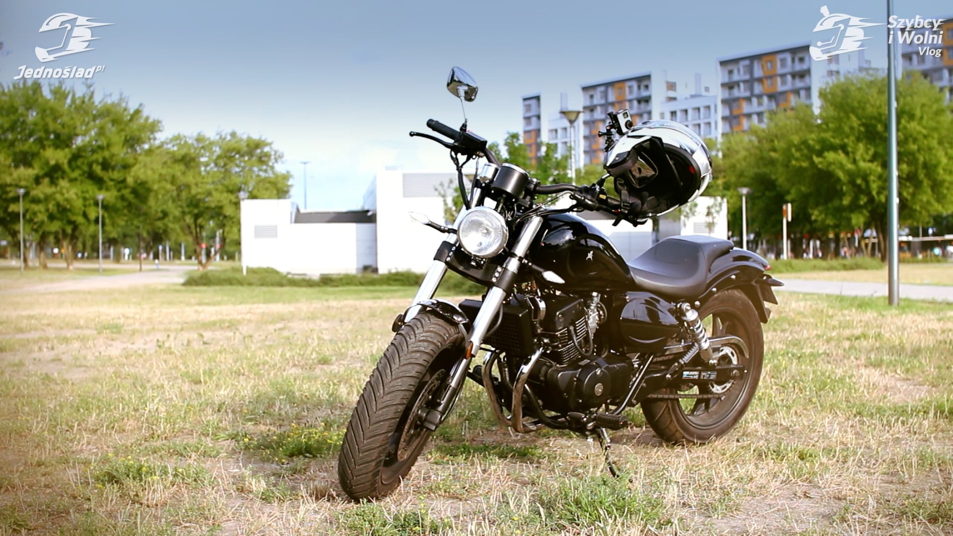 Romet RCR 125: 15 minut jazdy w korkach i tankowanie motocykla: #39 Szybcy i Szybcy Vlog