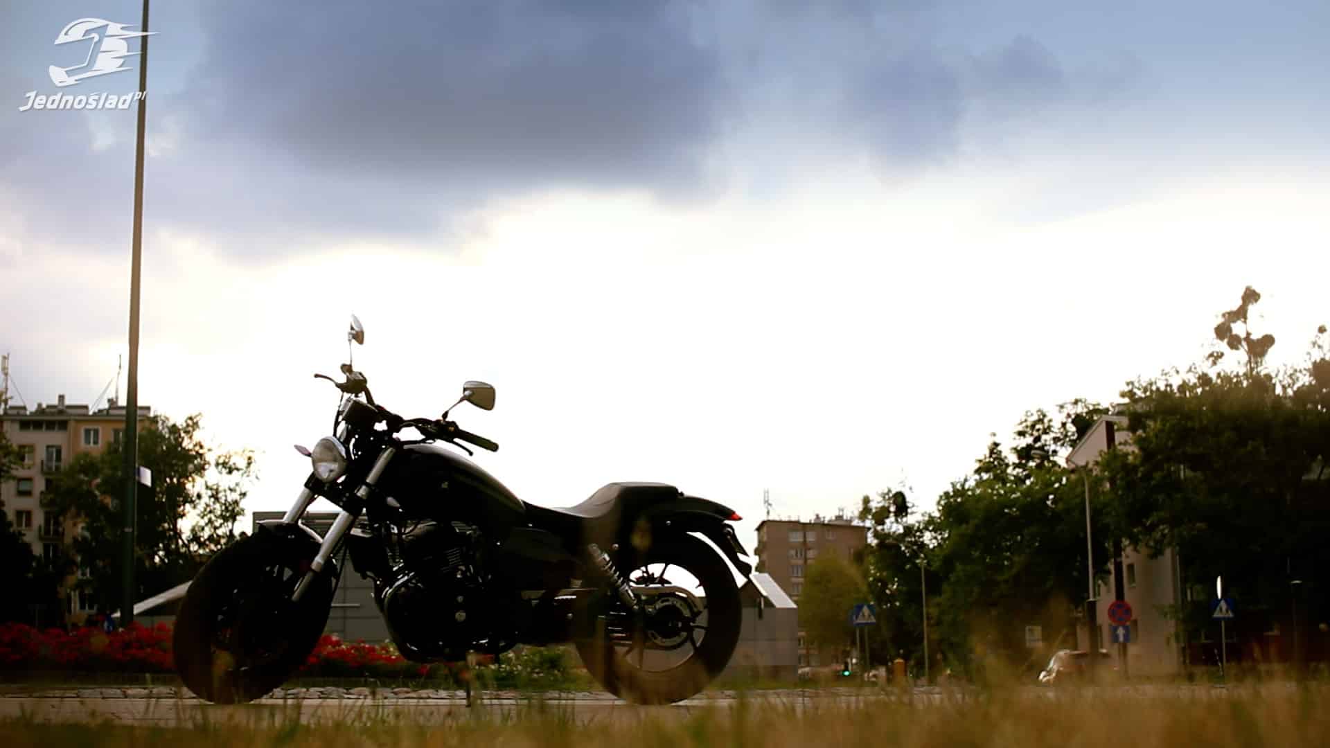 Romet RCR 125: Poznaj z bliska cruiser na prawo jazdy B
